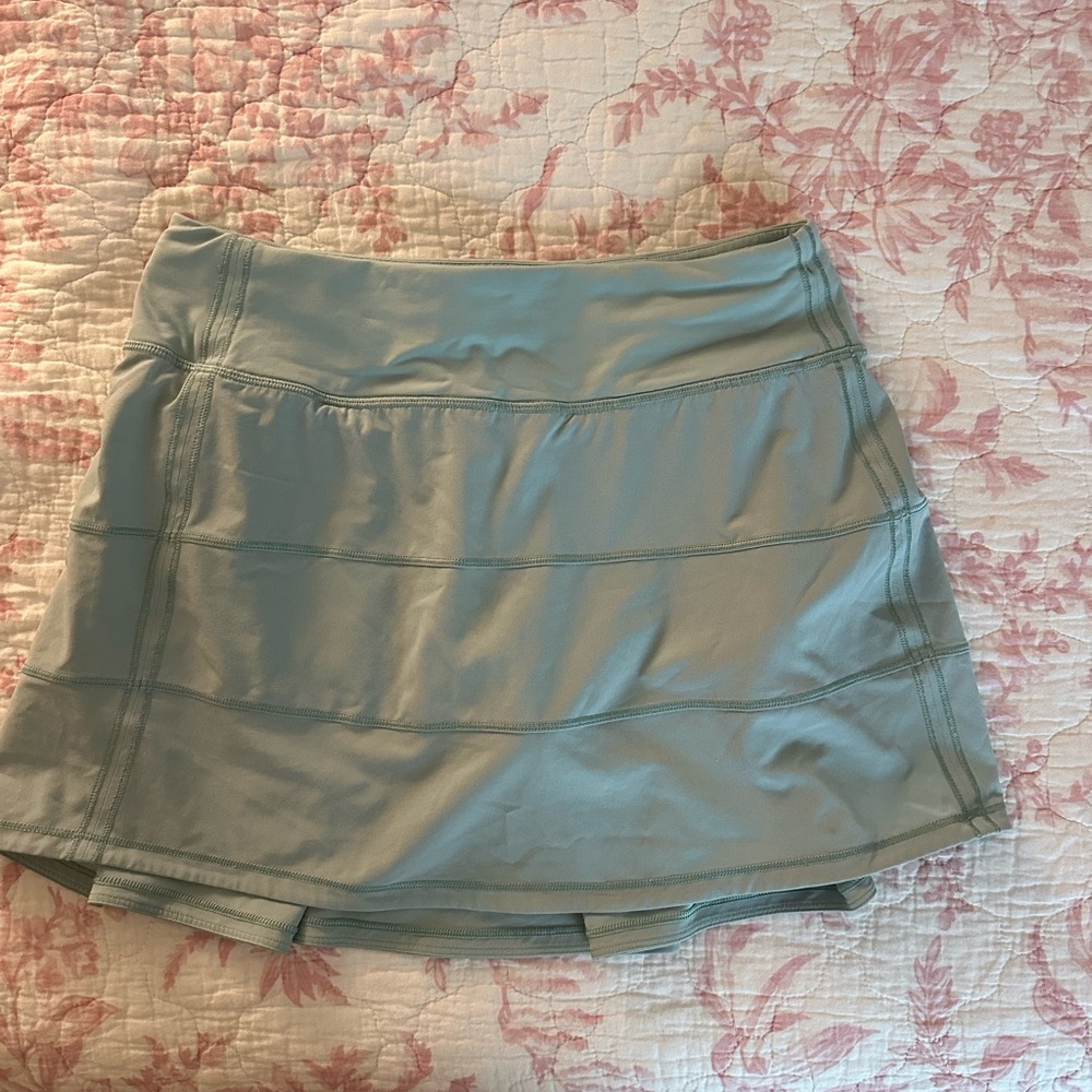 Lululemon pace rival skirt